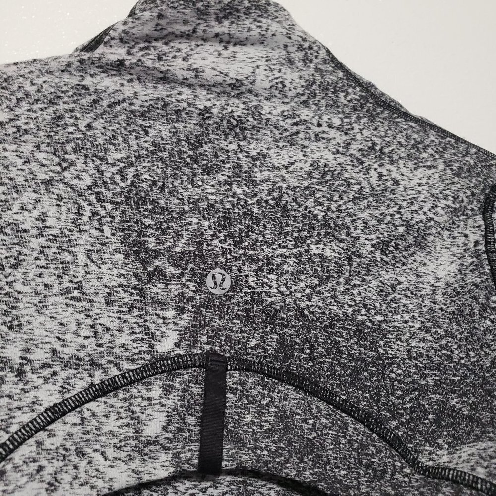 Lululemon Define Jacket - Picture 4 of 5
